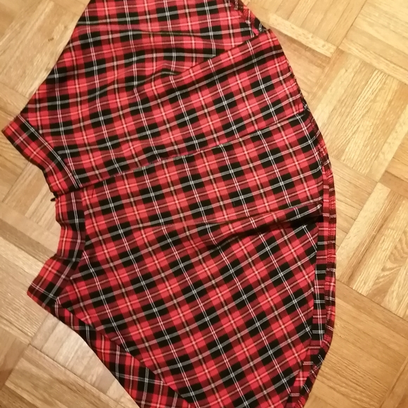 Plaid mini skirt - Picture 2 of 3